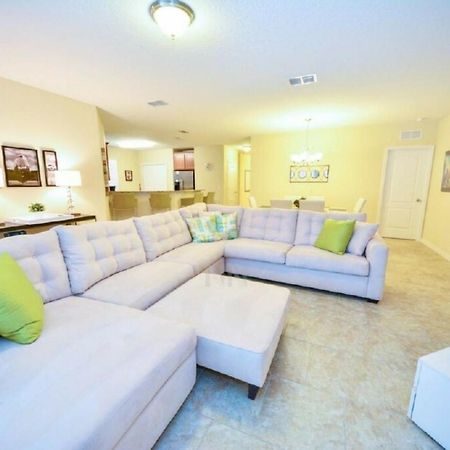 Make Memories With Your Family And Friends In This Beautiful Home 1014 Loughman Exteriör bild